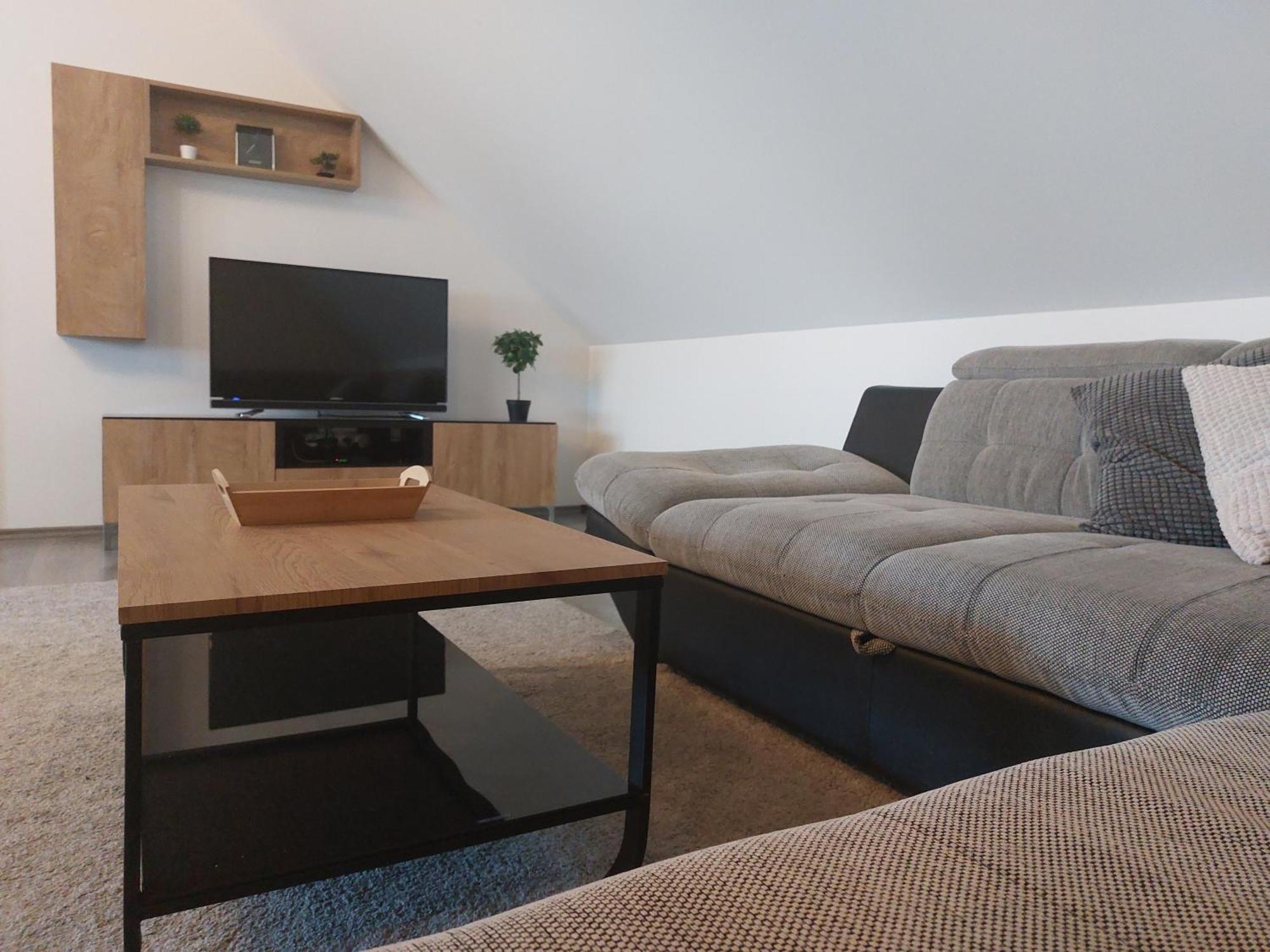 Apartment Cedar Zagreb Airport - Velika Gorica Scitarjevo ภายนอก รูปภาพ